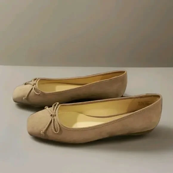 Liz Claiborne 8M Ballet Flats Tan Suede Square Toe Flushing Slip On Memory Foam - Picture 4 of 11